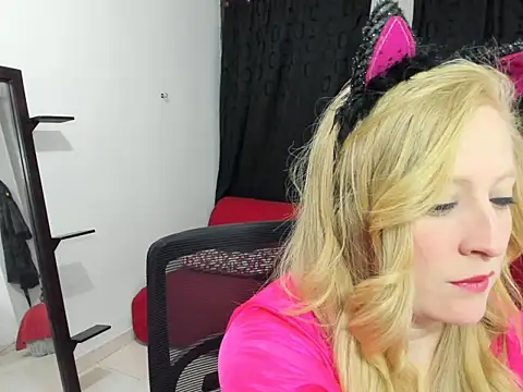 AliceCat 01 online show from 01-08-26, 07:03