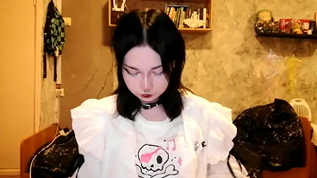 Beeping Creature online show from 10-22-25, 05:45