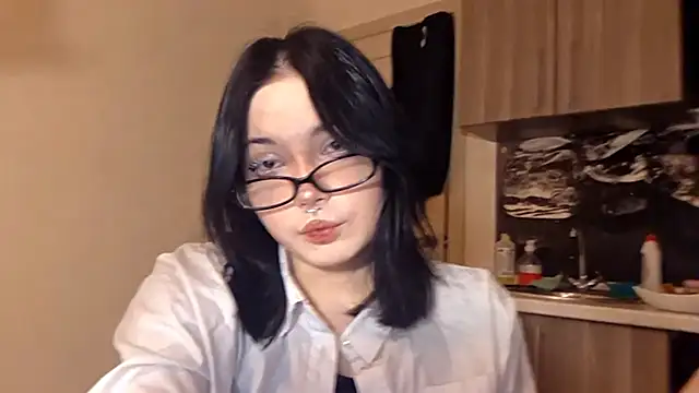 Snapshot of Beeping_Creature chatting on 02-14-26, 05:24 Beeping Creature online show from 02-14-26, 05:24