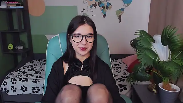 Azaliya Haze online show from 11-14-25, 10:19