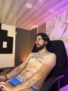 maximusdominus26 online show from 04-24-26, 11:18