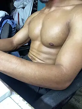 El morx online show from 12-17-25, 04:50