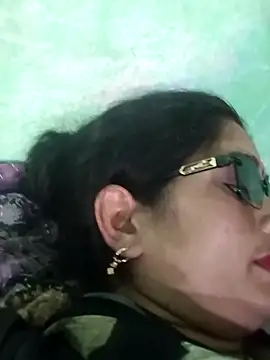 Snapshot of Na_shreya chatting on 04-28-26, 10:08 Na shreya online show from 04-28-26, 10:08