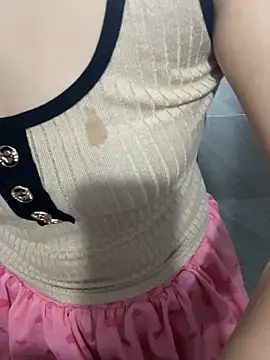 lee ly online show from 10-28-25, 06:45