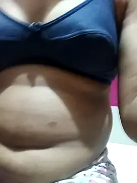 Snapshot of sweetysmita chatting on 09-27-25, 04:46 sweetysmita online show from 09-27-25, 04:46