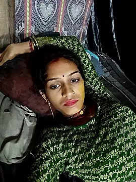 Snapshot of Sali_ji chatting on 06-18-26, 05:51 Sali ji online show from 06-18-26, 05:51