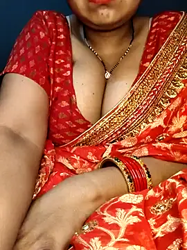 Snapshot of Hot__bhabhi_99 chatting on 05-16-26, 03:49 Hot bhabhi 99 online show from 05-16-26, 03:49