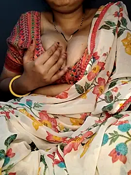 Snapshot of Hot__bhabhi_99 chatting on 04-29-26, 04:05 Hot bhabhi 99 online show from 04-29-26, 04:05