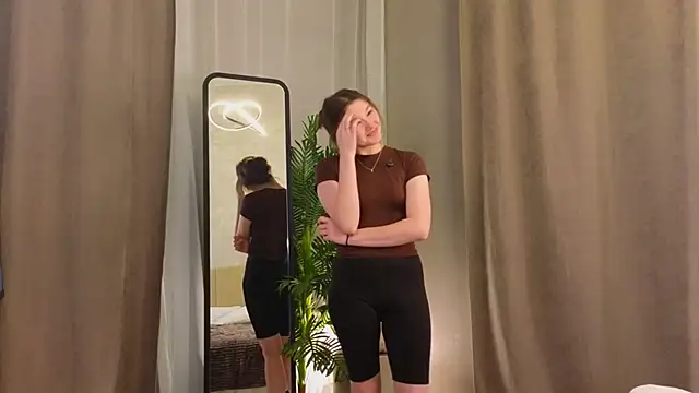 LewisThrone online show from 10-12-25, 01:23