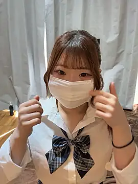 Snapshot of nodoka1111 chatting on 10-13-25, 04:25 nodoka1111 online show from 10-13-25, 04:25