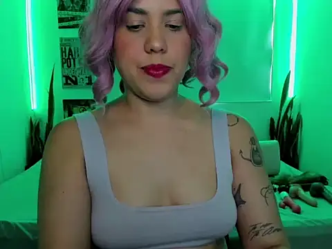 Tinawildd online show from 03-26-26, 06:28