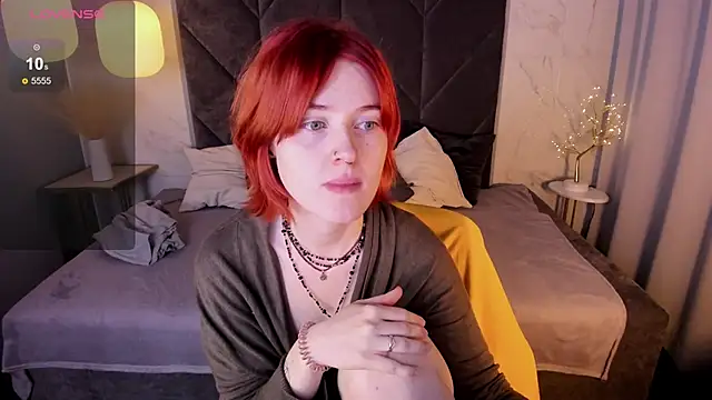 Snapshot of Freirenee chatting on 10-15-25, 01:52 Freirenee online show from 10-15-25, 01:52