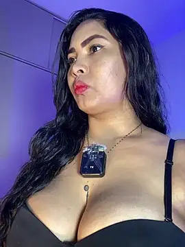 EmilyZuits online show from 10-21-25, 09:36
