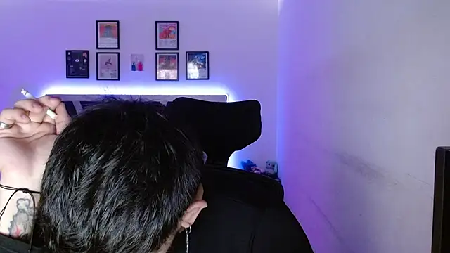 Sebasxxl12 online show from 10-18-25, 01:35