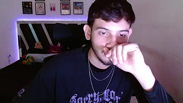 Sebasxxl12 online show from 01-07-26, 09:31