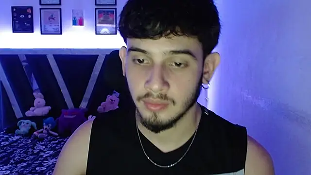 Sebasxxl12 online show from 10-03-25, 04:14