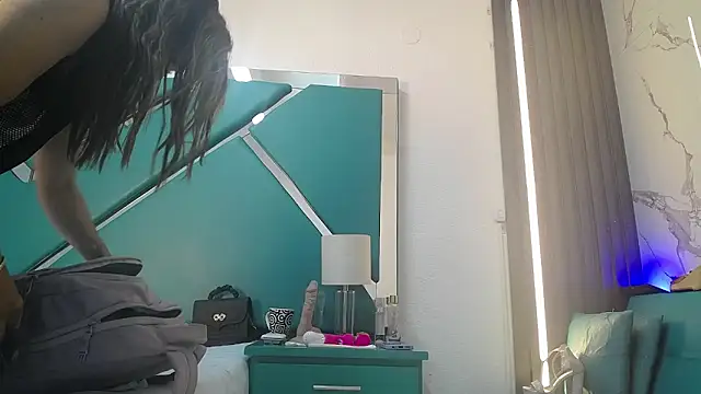 Snapshot of chloe__Jones_ chatting on 04-01-26, 12:50 chloe Jones online show from 04-01-26, 12:50