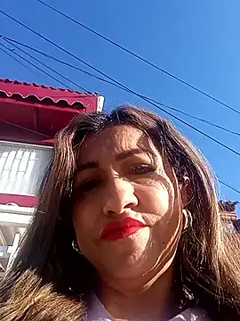 Snapshot of chloe__Jones_ chatting on 11-08-25, 12:09 chloe Jones online show from 11-08-25, 12:09