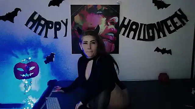 Aisha-Smith69 online show from 10-22-25, 02:11
