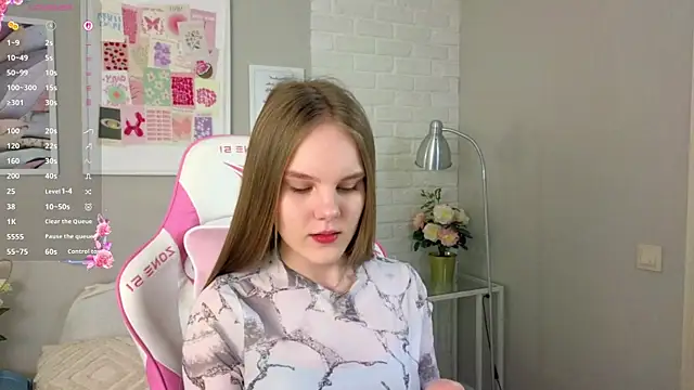 Lili Lohan online show from 04-03-26, 05:03