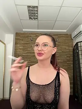 Lunna Squirt online show from 10-15-25, 07:44