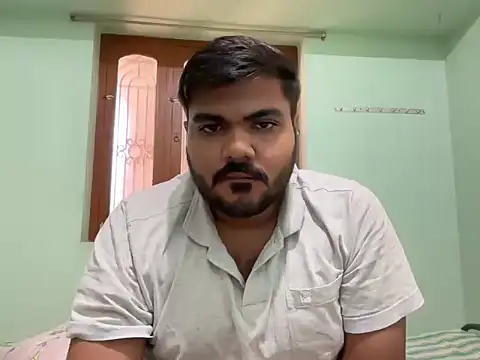 Snapshot of Romeo_Sam2 chatting on 10-31-25, 09:28 Romeo Sam2 online show from 10-31-25, 09:28