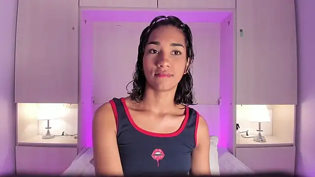 AnahiCollins online show from 04-22-26, 11:39