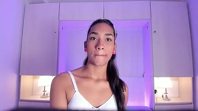 AnahiCollins online show from 02-19-26, 11:40