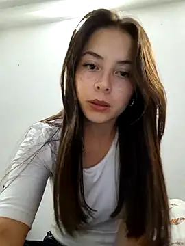 EmmaValencia  online show from 10-25-25, 03:17