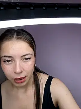 EmmaValencia  online show from 10-25-25, 09:37