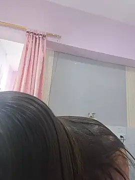 Snapshot of EmmaValencia_ chatting on 02-19-26, 05:54 EmmaValencia online show from 02-19-26, 05:54