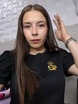 Snapshot of EmmaValencia_ chatting on 11-28-25, 09:59 EmmaValencia online show from 11-28-25, 09:59