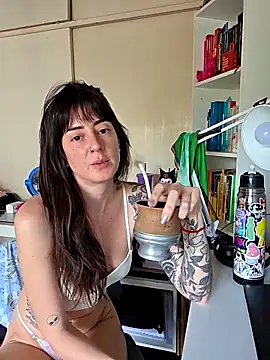 dandanbarr online show from 10-23-25, 04:49