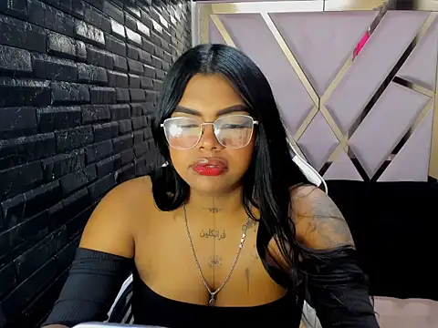 ParisBustamanterx online show from 10-19-25, 04:04