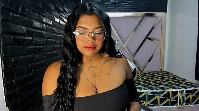 ParisBustamanterx online show from 10-08-25, 02:35