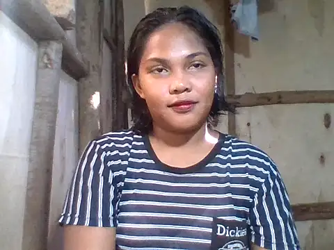 Snapshot of sweetlexypinay19 chatting on 06-08-26, 12:16 sweetlexypinay19 online show from 06-08-26, 12:16