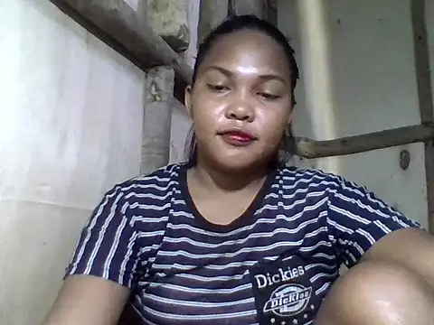 Snapshot of sweetlexypinay19 chatting on 06-08-26, 10:54 sweetlexypinay19 online show from 06-08-26, 10:54