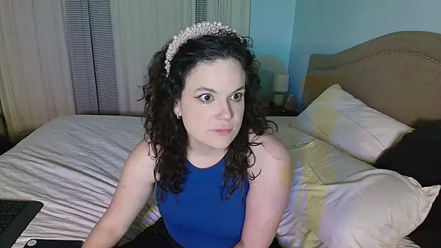 Snapshot of ClaireZX chatting on 10-18-25, 05:09 ClaireZX online show from 10-18-25, 05:09