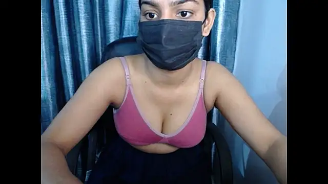 sexy yuvi online show from 10-10-25, 05:08