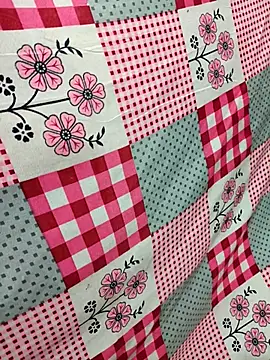 Snapshot of Your_seema_208 chatting on 10-27-25, 04:19 Your seema 208 online show from 10-27-25, 04:19