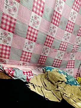 Snapshot of Your_seema_208 chatting on 10-05-25, 05:03 Your seema 208 online show from 10-05-25, 05:03