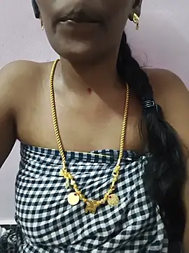 Snapshot of Tamil_Monika chatting on 05-12-26, 03:18 Tamil Monika online show from 05-12-26, 03:18