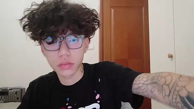 hangzi-0011 online show from 10-11-25, 10:38