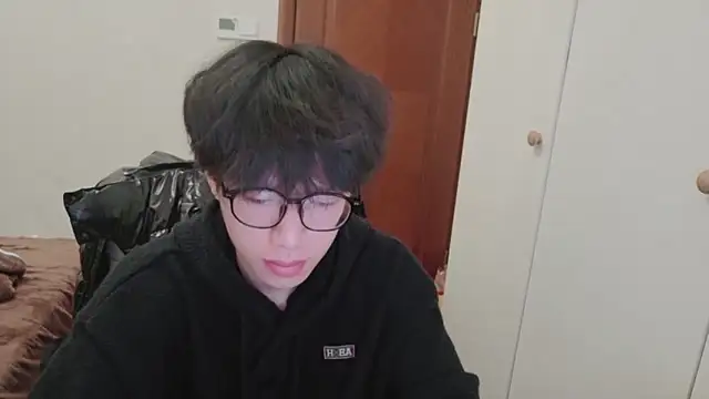 hangzi-0011 online show from 12-19-25, 02:08