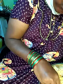 Tamilselviroja- online show from 02-25-26, 01:55