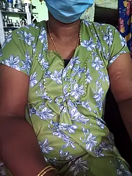 Snapshot of Tamilselviroja- chatting on 04-22-26, 04:47 Tamilselviroja- online show from 04-22-26, 04:47