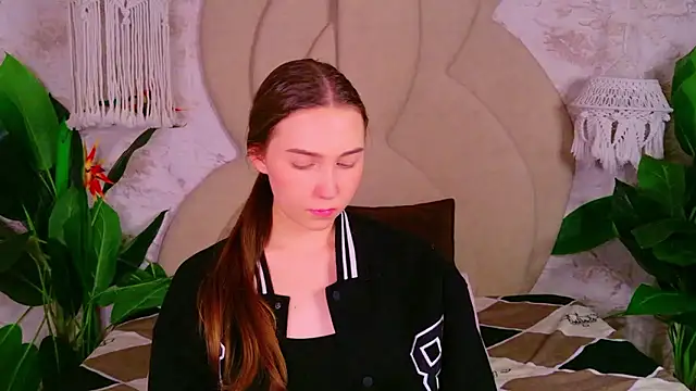 OliviaLay online show from 01-07-26, 02:00