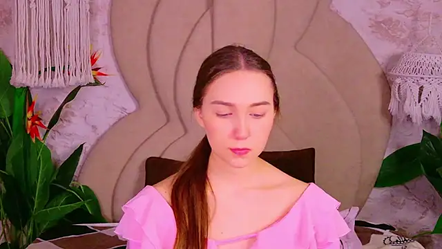 OliviaLay online show from 01-08-26, 11:05