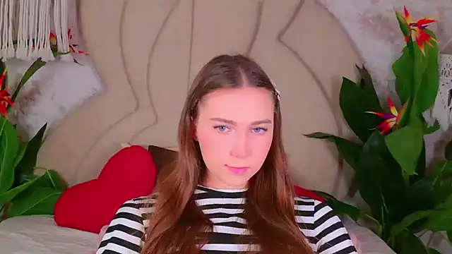 OliviaLay online show from 11-10-25, 11:15