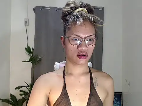 amandareddragon online show from 04-06-26, 06:09